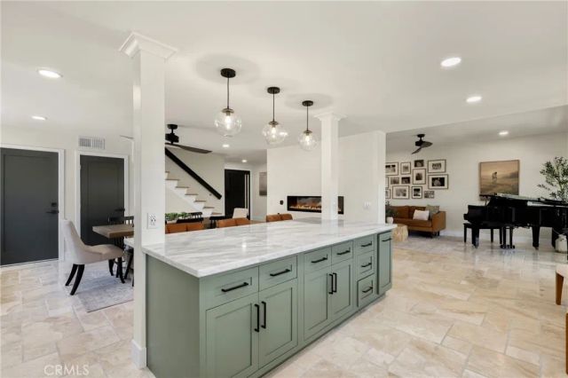 21052 Amberwick Lane, Huntington Beach, CA 92646