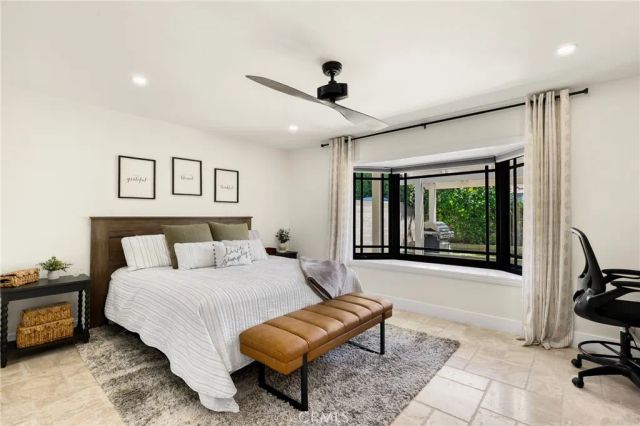 21052 Amberwick Lane, Huntington Beach, CA 92646