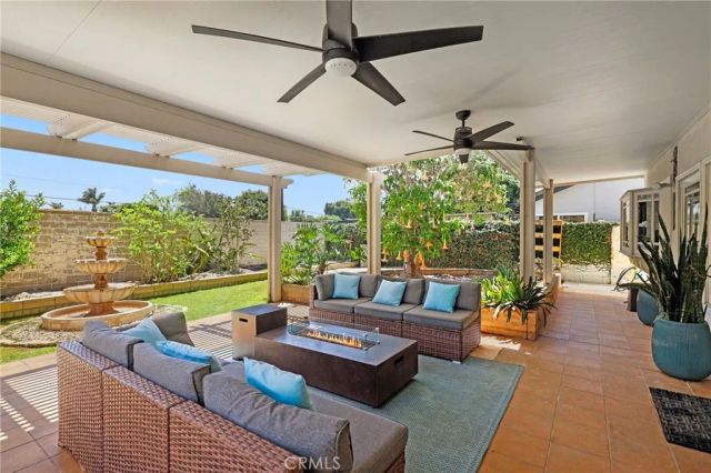 21052 Amberwick Lane, Huntington Beach, CA 92646