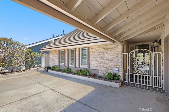 21052 Amberwick Lane, Huntington Beach, CA 92646