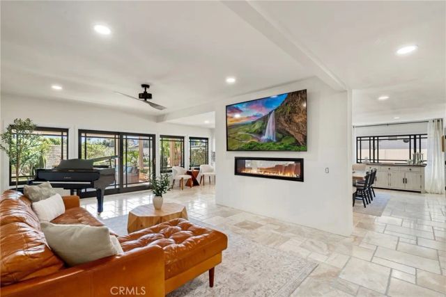 21052 Amberwick Lane, Huntington Beach, CA 92646