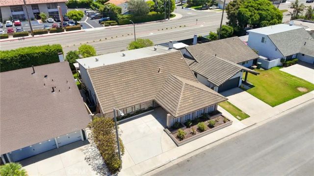 21052 Amberwick Lane, Huntington Beach, CA 92646