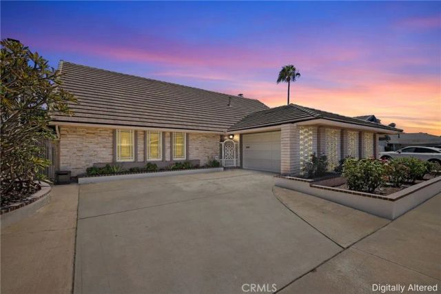 21052 Amberwick Lane, Huntington Beach, CA 92646