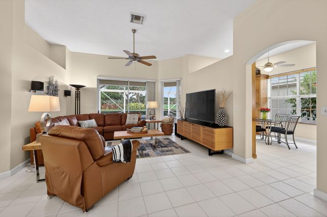 8216 Quail Meadow Trace, West Palm Beach, FL 33412