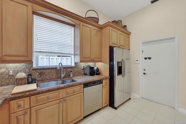 8216 Quail Meadow Trace, West Palm Beach, FL 33412