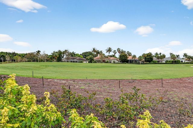 8216 Quail Meadow Trace, West Palm Beach, FL 33412