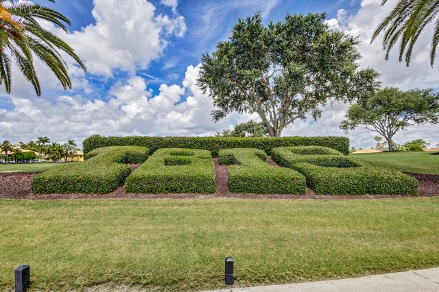 8216 Quail Meadow Trace, West Palm Beach, FL 33412