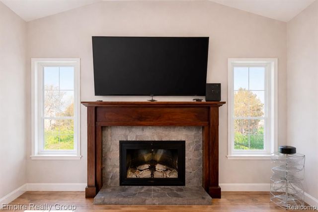 5925 Northridge Circle, Waterford, MI 48327