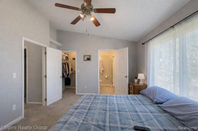 5925 Northridge Circle, Waterford, MI 48327