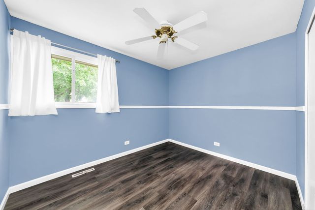 1529 Ronzheimer Avenue, St. Charles, IL 60174