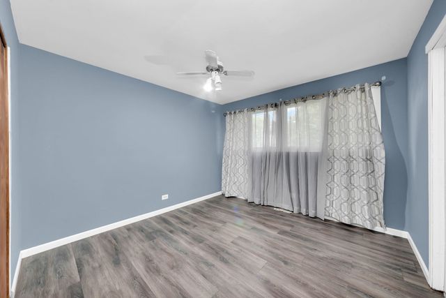 1529 Ronzheimer Avenue, St. Charles, IL 60174