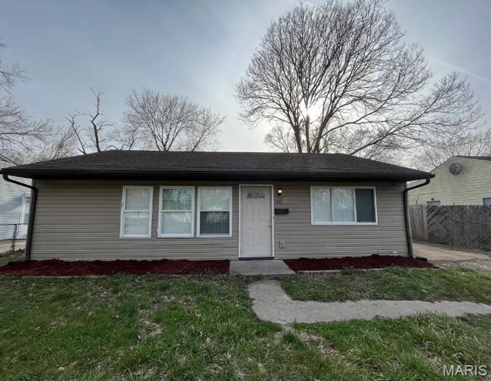 45 Delores, Cahokia, IL 62206