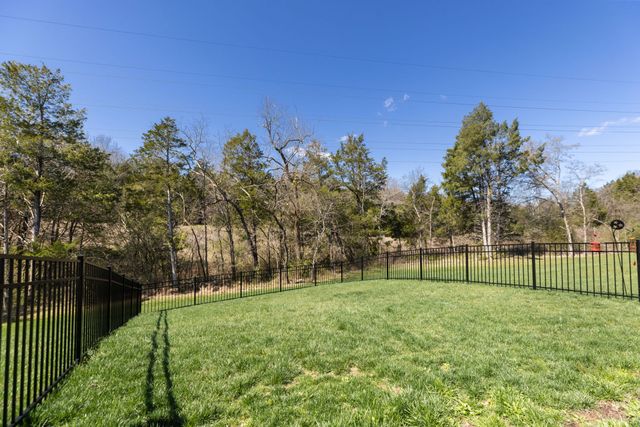 1467 Autumn Leaf Ln, Mount Juliet, TN 37122
