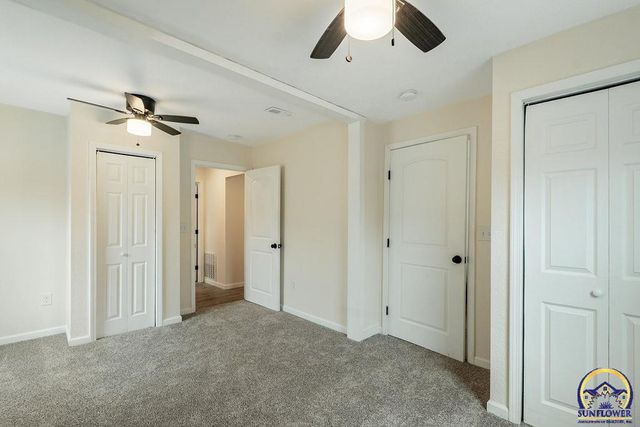 2723 SE Monroe ST, Topeka, KS 66605