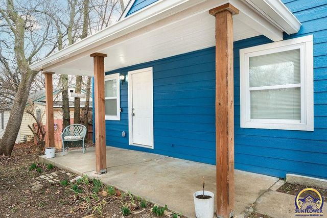 2723 SE Monroe ST, Topeka, KS 66605