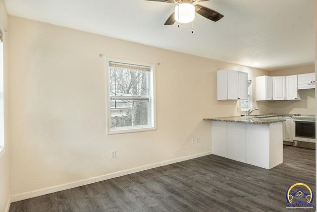 2723 SE Monroe ST, Topeka, KS 66605