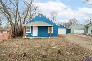 2723 SE Monroe ST, Topeka, KS 66605