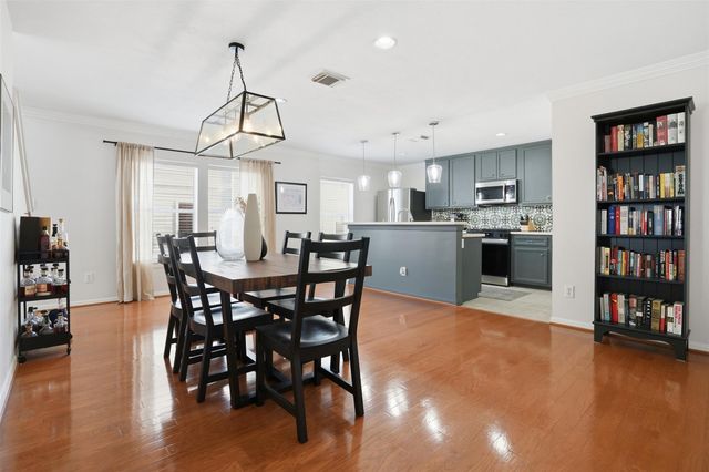 1250 W 18th Street, Houston, TX 77008