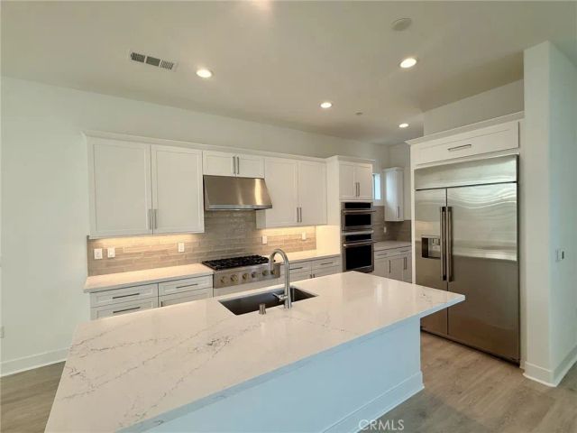 27410 Rainwood Place, Valencia, CA 91381