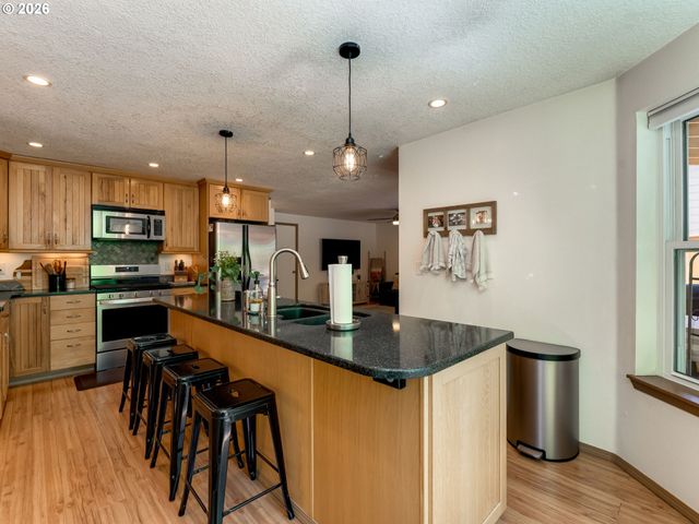 16094 Sw SNAPDRAGON Ln, Portland, OR 97223
