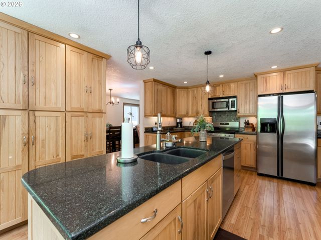 16094 Sw SNAPDRAGON Ln, Portland, OR 97223