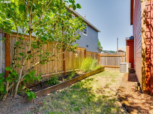 16094 Sw SNAPDRAGON Ln, Portland, OR 97223
