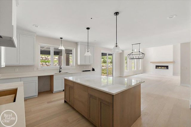 3479 Forster Lane, Shelby Twp, MI 48316