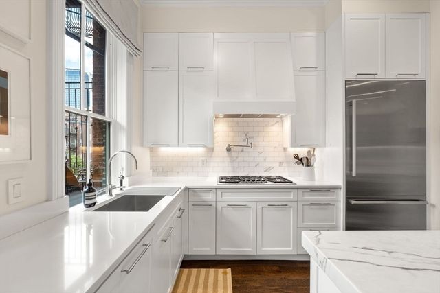 6 Claremont Park 1, Boston, MA 02118
