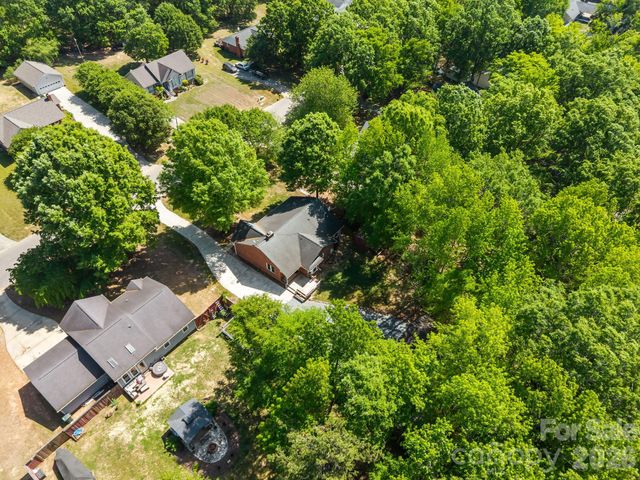 924 Cameron Court, Monroe, NC 28112