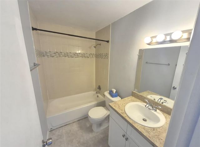 2418 WISHING WELL CIRCLE, Tampa, FL 33619