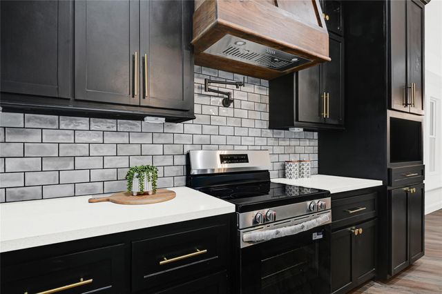 1121 Peter Pine Street, Huffman, TX 77336