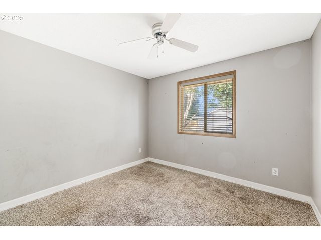 17304 Ne 3RD Cir, Vancouver, WA 98684