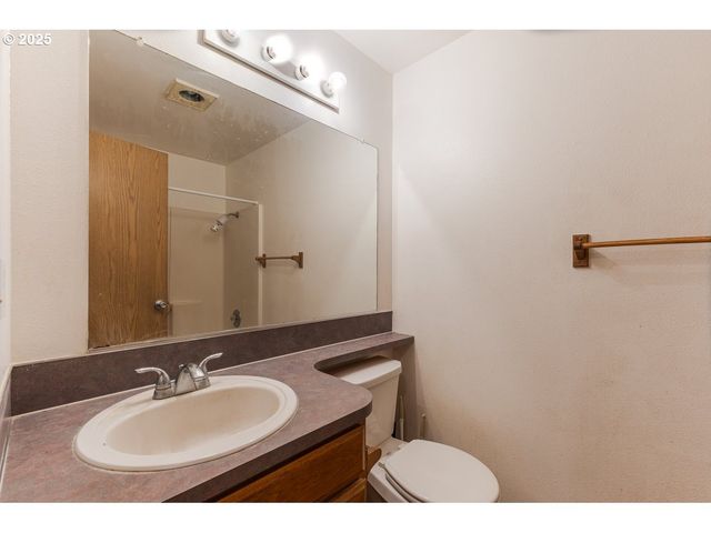 17304 Ne 3RD Cir, Vancouver, WA 98684