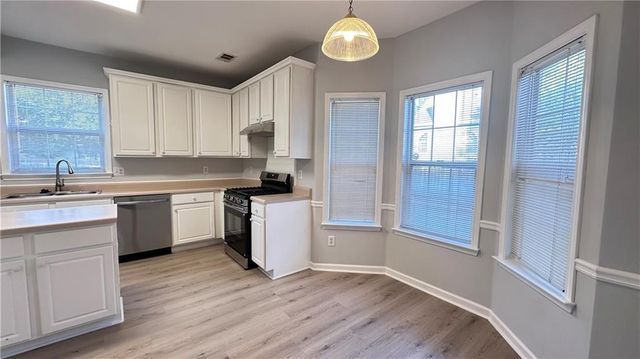 515 Weathervane Court, Alpharetta, GA 30022