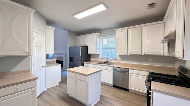 515 Weathervane Court, Alpharetta, GA 30022