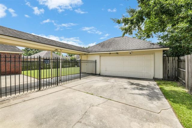 19423 Atasca Oaks Drive, Humble, TX 77346