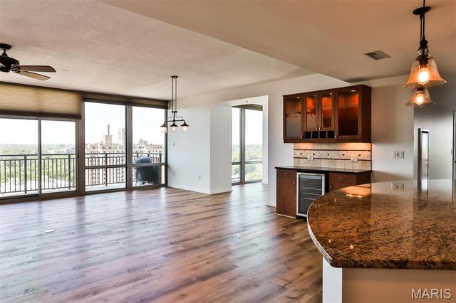 4909 Laclede Avenue 1606, St Louis, MO 63108