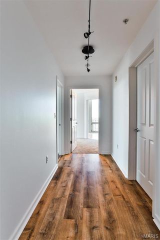 4909 Laclede Avenue 1606, St Louis, MO 63108