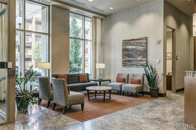 4909 Laclede Avenue 1606, St Louis, MO 63108