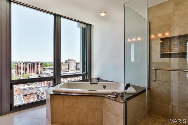 4909 Laclede Avenue 1606, St Louis, MO 63108