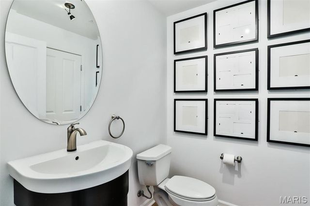 4909 Laclede Avenue 1606, St Louis, MO 63108
