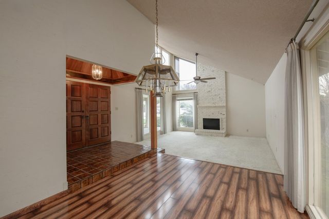 6271 N Prospect Avenue, Fresno, CA 93711