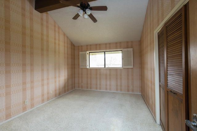 6271 N Prospect Avenue, Fresno, CA 93711