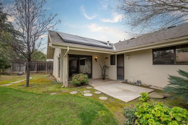 6271 N Prospect Avenue, Fresno, CA 93711