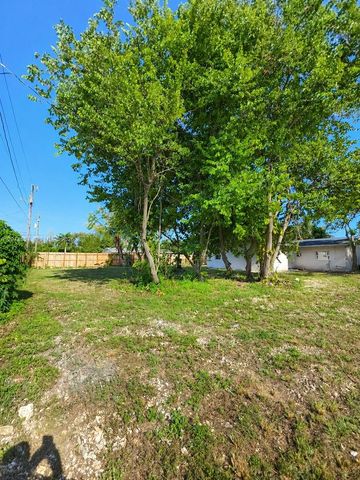 980 NW 13th Street, Homestead, FL 33030