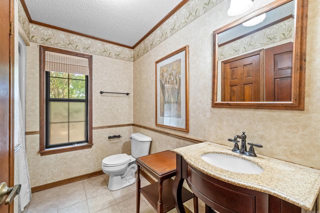 269 W Pleasant Valley Rd., Greenbrier, AR 72058