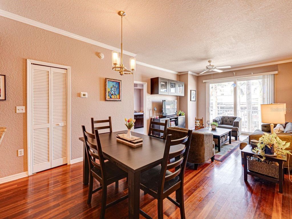Image 11 of property listing at 700 S HARBOUR ISLAND BOULEVARD 204, Tampa, FL 33602