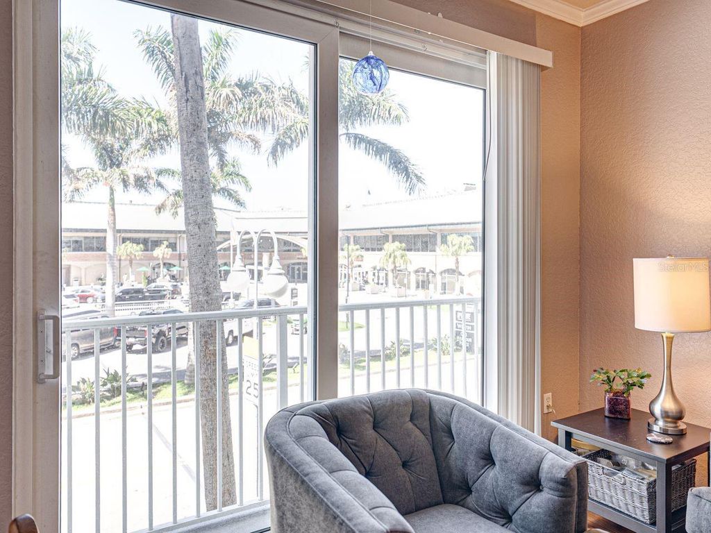 Image 15 of property listing at 700 S HARBOUR ISLAND BOULEVARD 204, Tampa, FL 33602