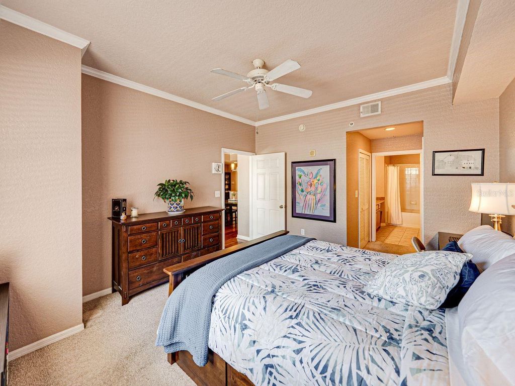 Image 21 of property listing at 700 S HARBOUR ISLAND BOULEVARD 204, Tampa, FL 33602