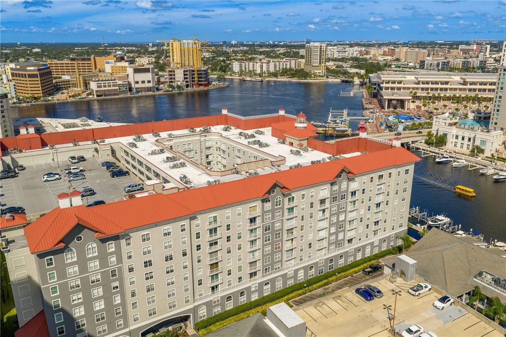 Image 64 of property listing at 700 S HARBOUR ISLAND BOULEVARD 204, Tampa, FL 33602
